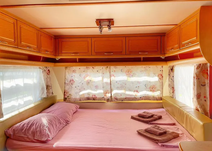 אתר קמפינג и Kаравани дрийм гардения *