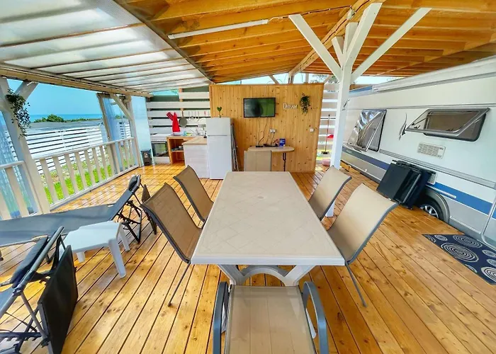 אתר קמפינג и Kаравани дрийм гардения