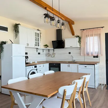 Camping и Kаравани дрийм гардения Kiten (Burgas)