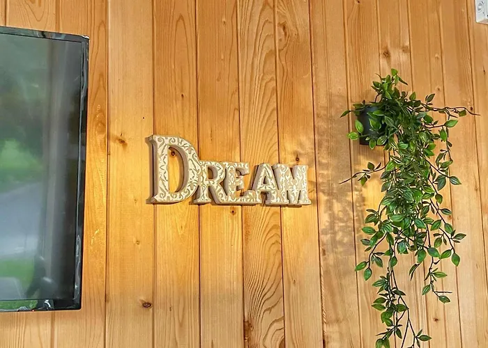 и Kаравани дрийм гардения * Kiten (Burgas)